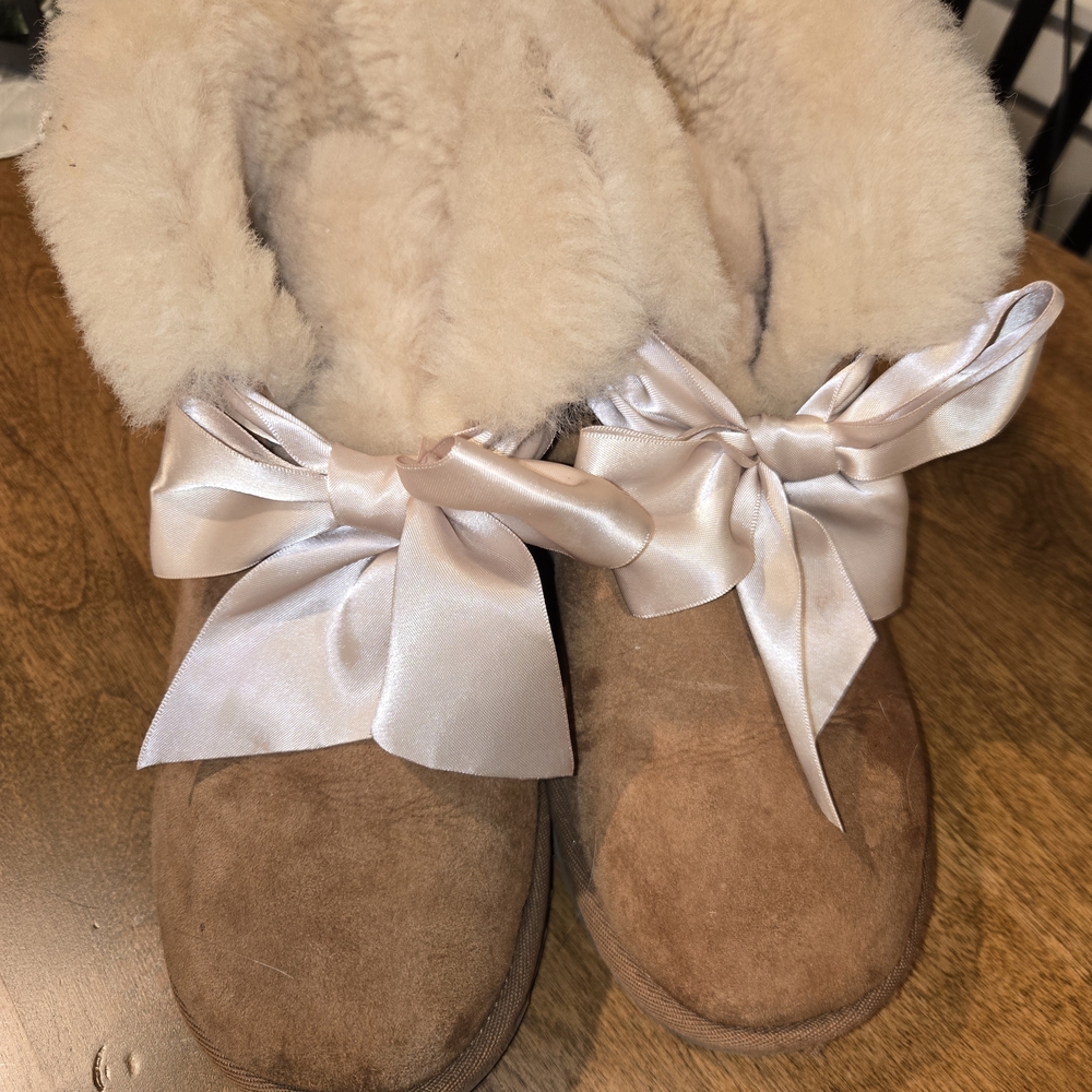 UGG Tan Suede Slippers with Cream Fur and Satin Bows